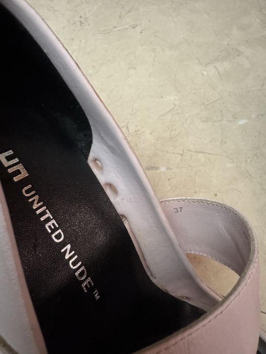 Нови обувки на United Nude 37