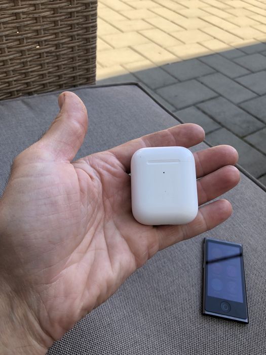 Airpods generatia 2