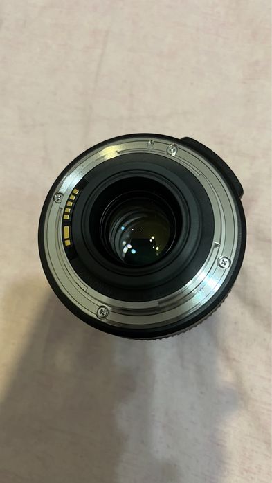 Canon 18-135 в отличном состояний