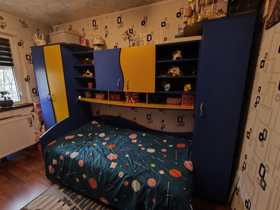 Vind mobila copii tineret completa pat birou sifonere