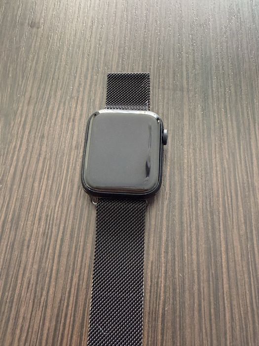 Apple Watch SE (2-ро поколение) – 44 мм
