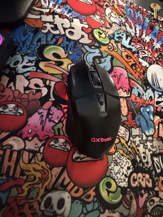 Se vinde PC + Monitor + Tastatura + mouse