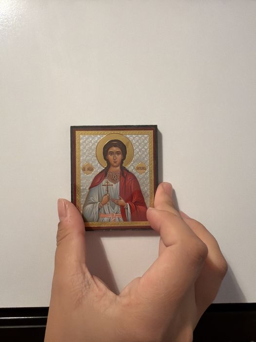 Иконы разные, старинные /небольшие размеры