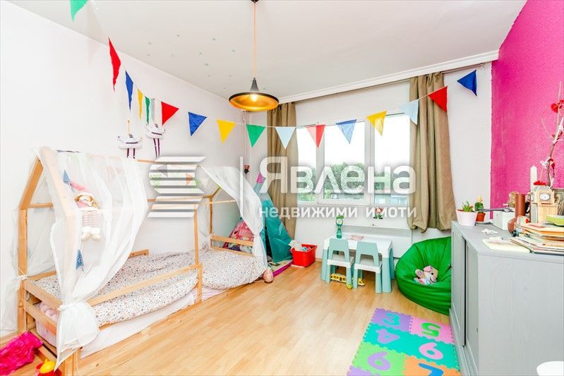 Продава се Тристаен апартамент в София, Надежда 4 - 88 кв.м за 2046 €/кв.м - Снимка #7