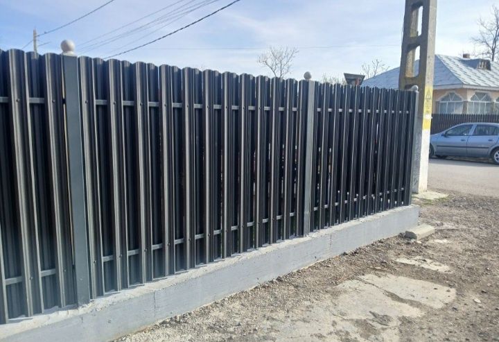 Executam garduri la comanda clientului