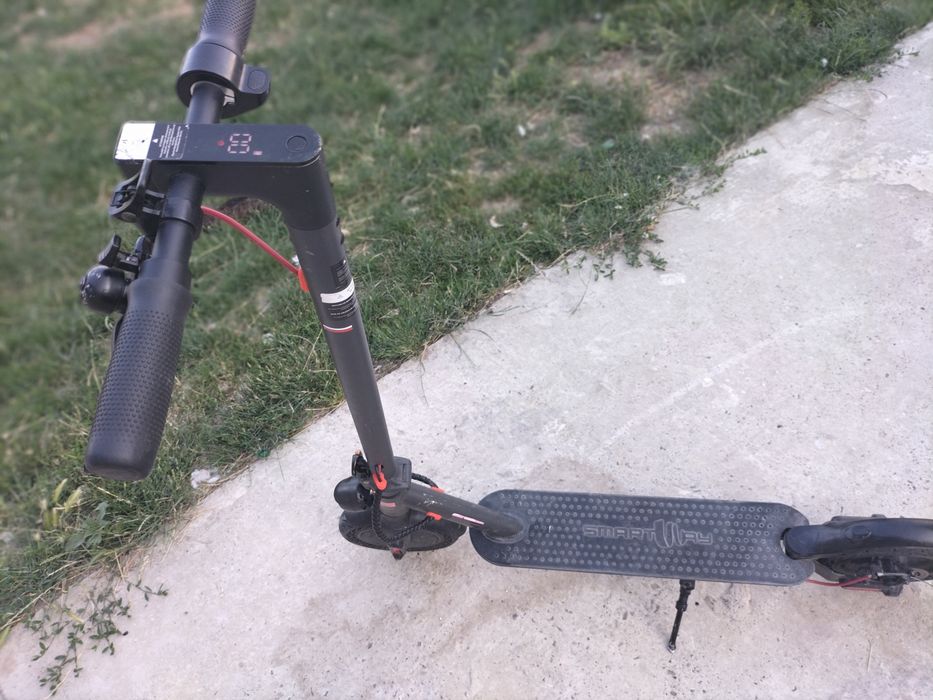 Vând trotineta elecrică Smart ay  ks2