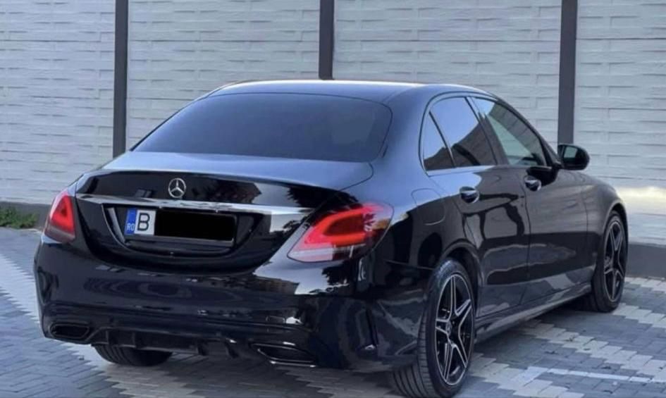 Mercedes C Pachet AMG