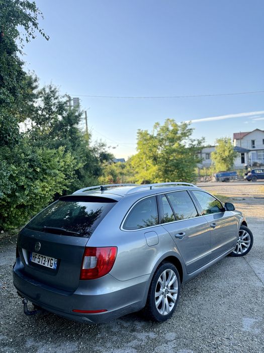 SKODA Superb 2010 — imagine 4