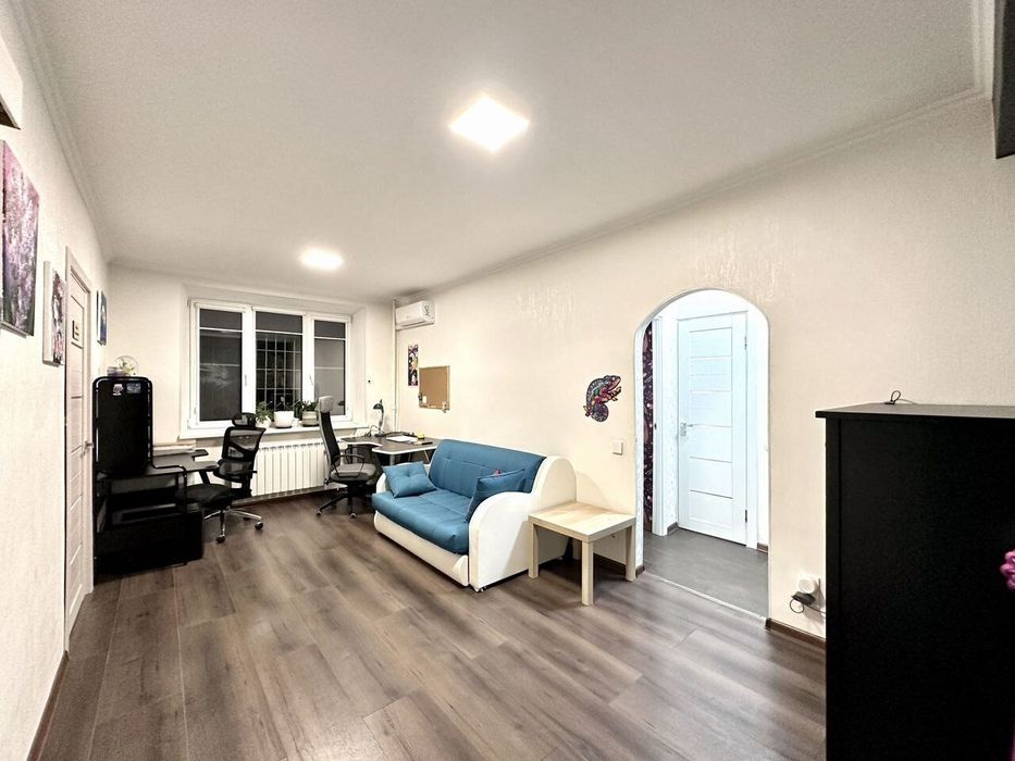 Сдам 2 комн квартиру Абая д.3