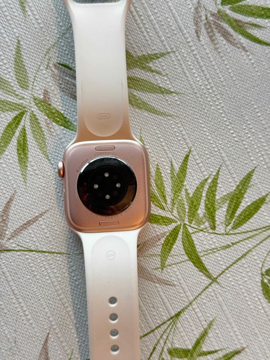 Apple Watch 10, GPS, Cellular, Rose Gold Aluminium 42mm - S/M