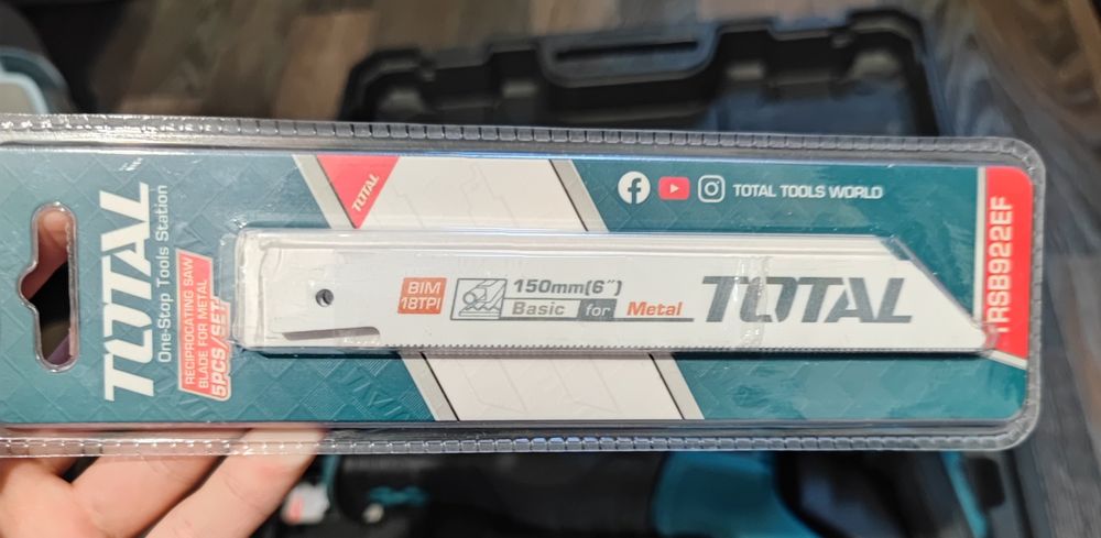 Продам сабельную пилу