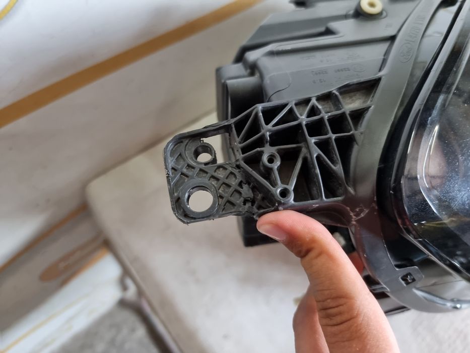 Far dreapta led Ford Puma cod L1TB-13E014-EG