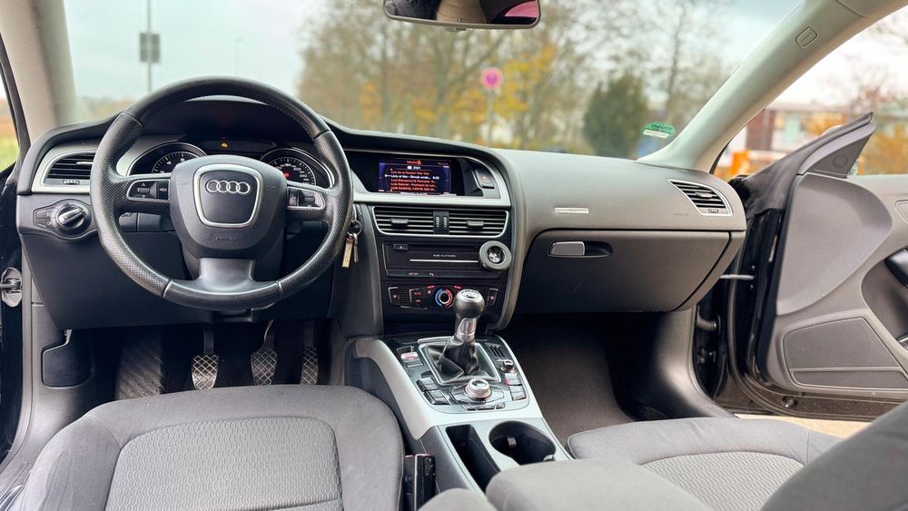 Audi A5 2010 . Mașină stare buna .