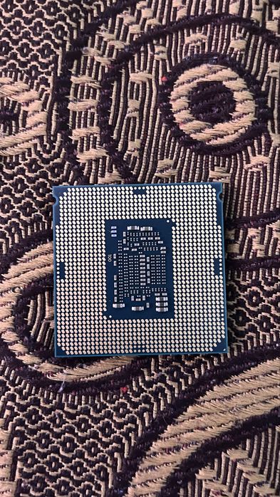 Процессор i3 8100