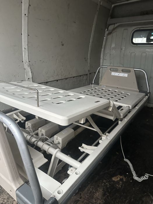 Болнично легло електрическо