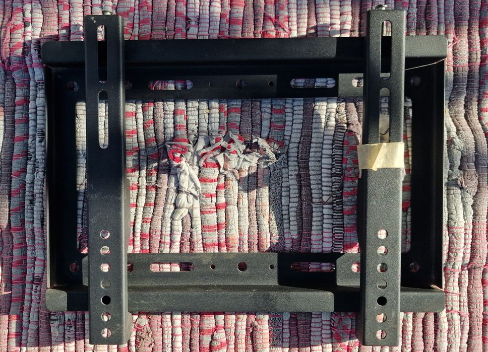 Крепление для телевизора