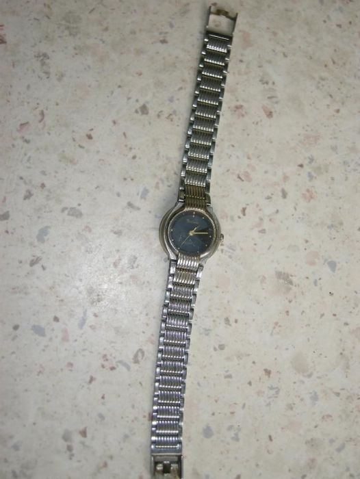 дамски часовници Rochees, Q&Q и Omaki - 3 бр