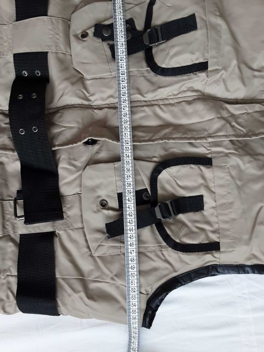 туристически елек, нов XL, бежов.