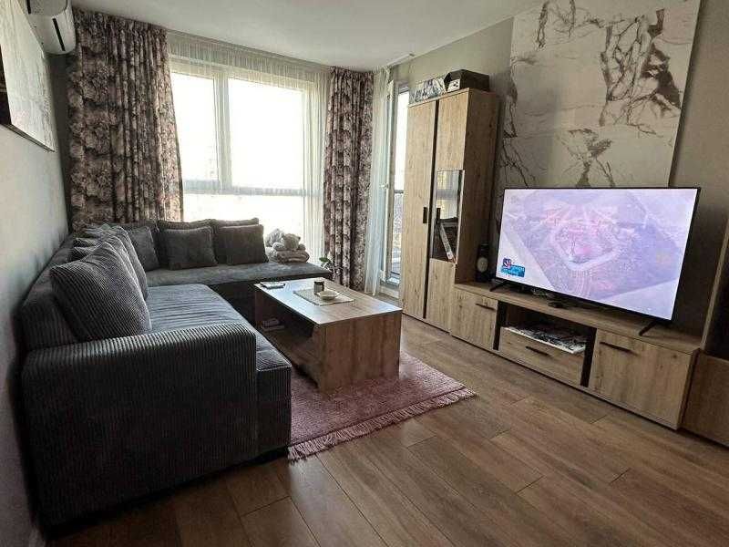Дава се под наем Двустаен апартамент в Бургас, Братя Миладинови - 60 кв.м за 510 € - Снимка #1