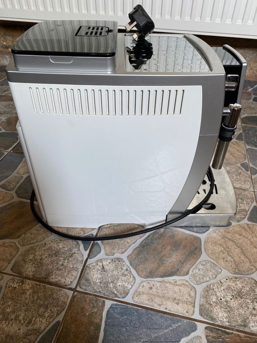 Кафемашина DeLonghi