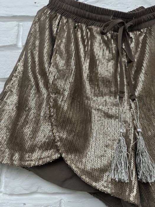 Женские шорты с пайетками