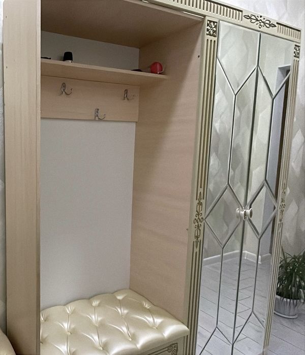 Продается прихожка