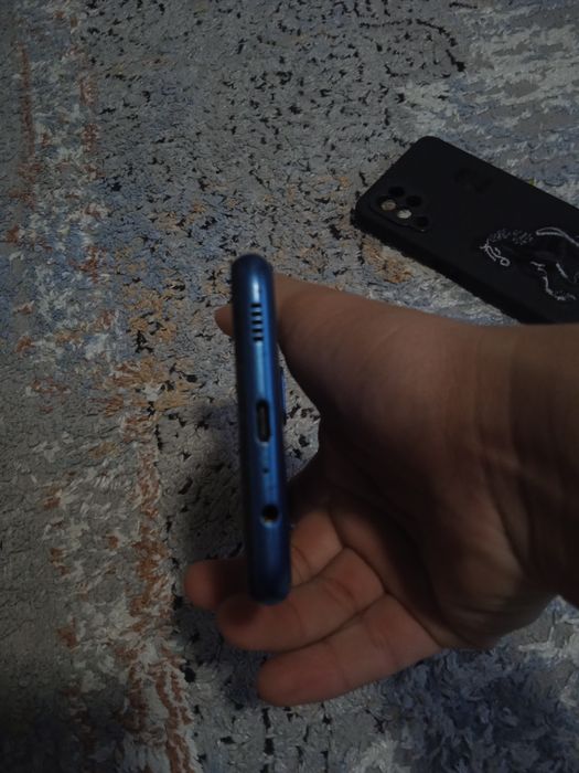 Samsung 12а телефон