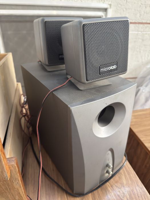 Буфер с колонками Microlab