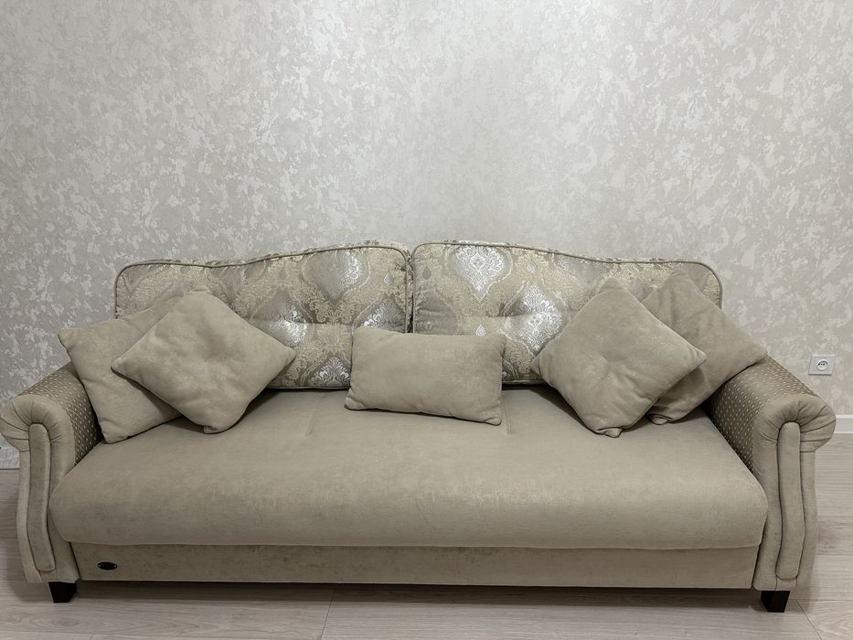 Продам красивый диван