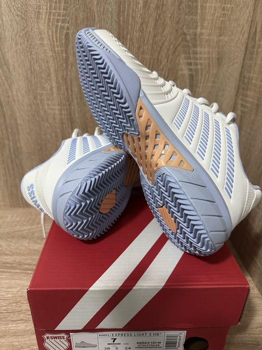 Adidasi K-Swiss pentru tenis