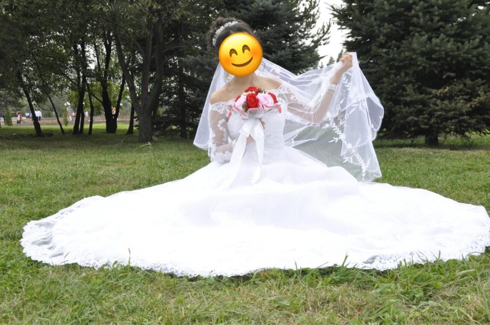 Свадебное платье