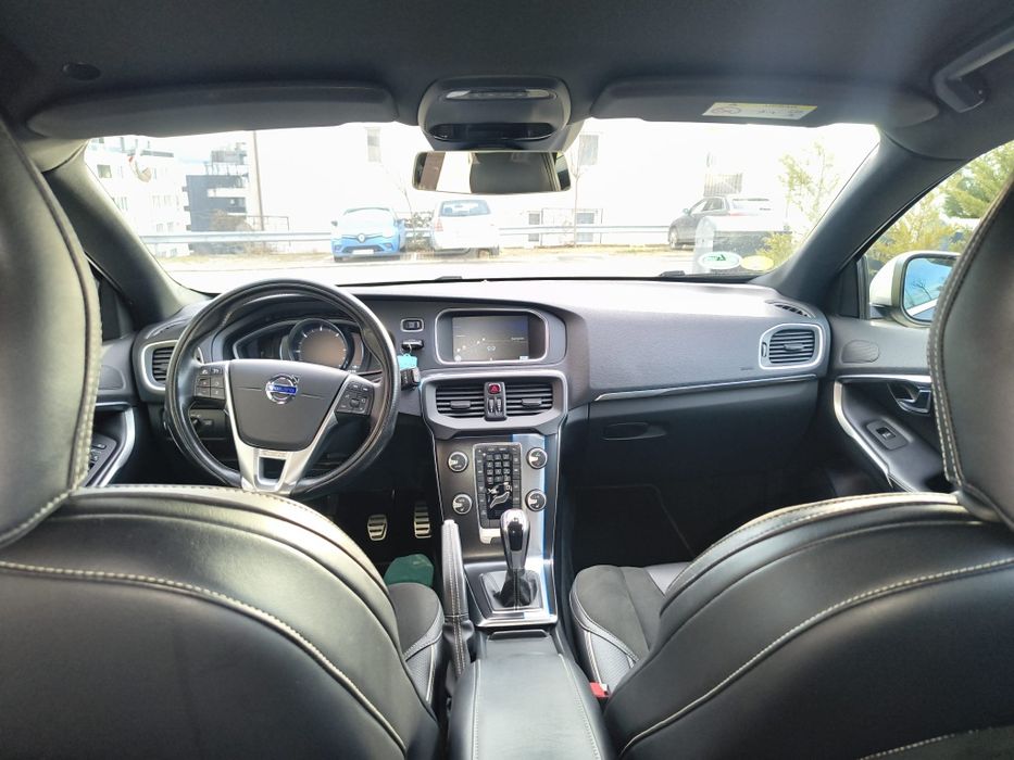 Volvo V40 2.0 R Designe