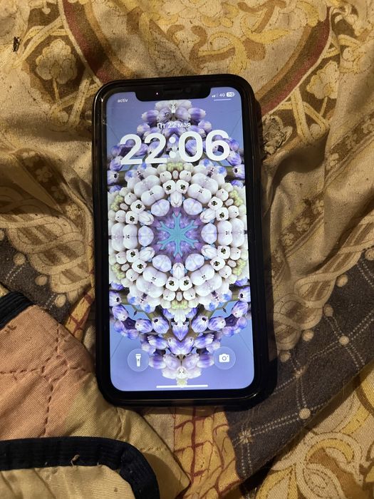 iphone 11  белый б/у