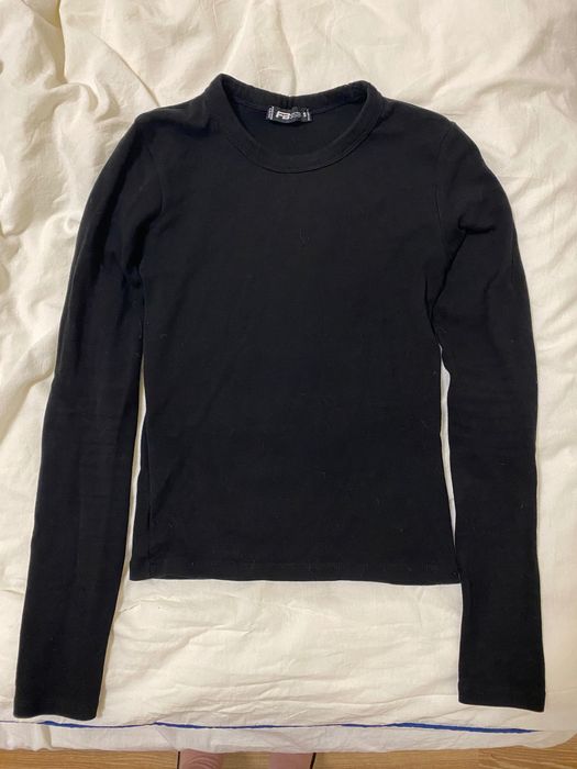 Черна блуза с дълъг ръкав