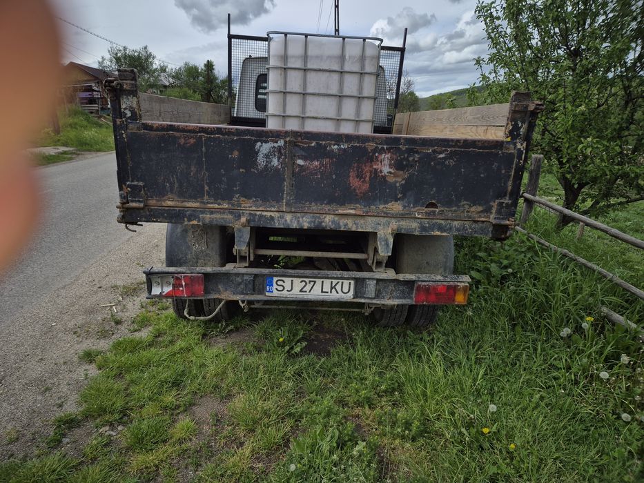 Iveco basculant volan pe dreapta