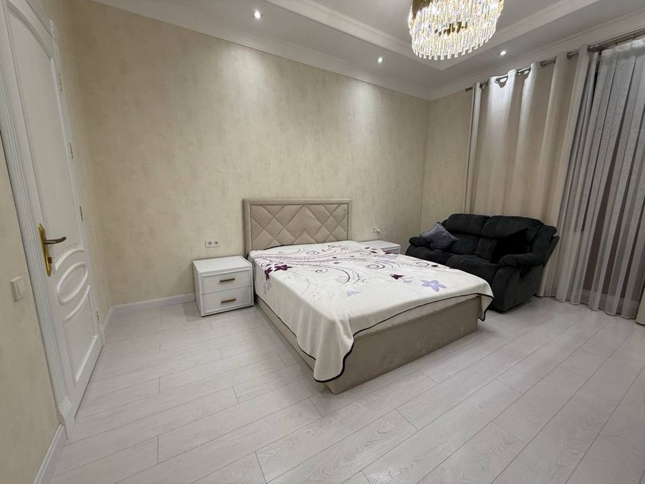 Ул. Тарас Шевченко  Габус 4/7/7 180 м2