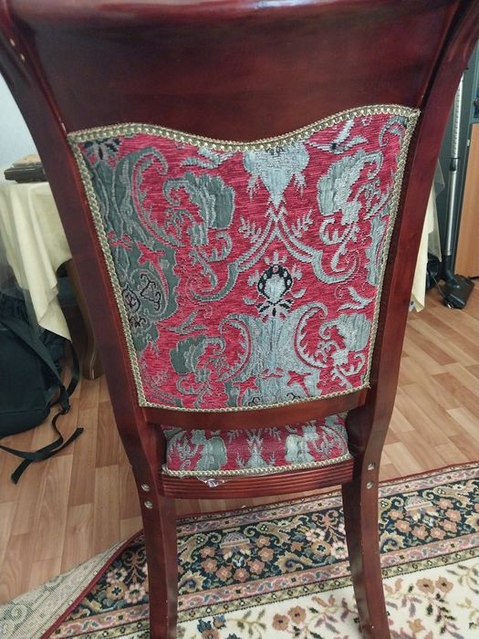 Продам стулья для гостиное