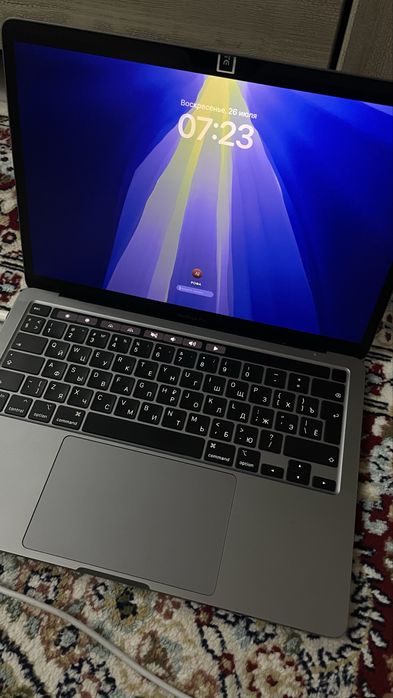 Macbook pro в отличном состояний