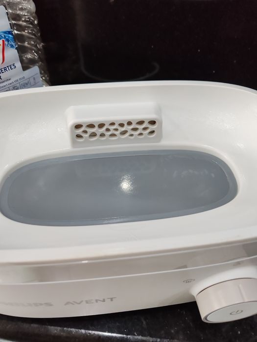 Стерилизатор Philips Avent със опция за сушене