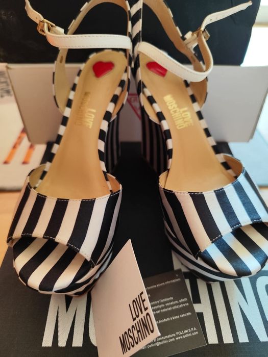 Сандали Love Moschino