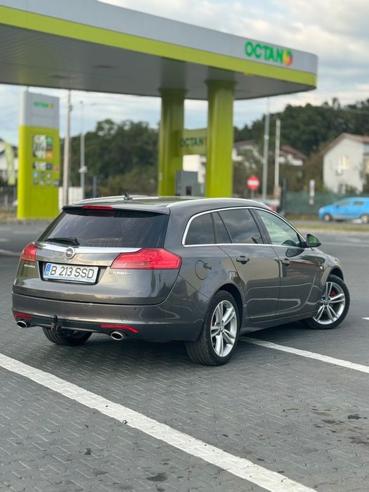 Opel Insignia 2012 , 2.0 Diesel 4x4 Biturbo