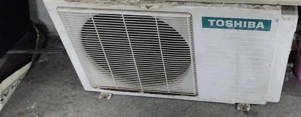 Продавам климатик Toshiba RAS-18UKHP-E/RAS-18UAH-E Made in Thailand