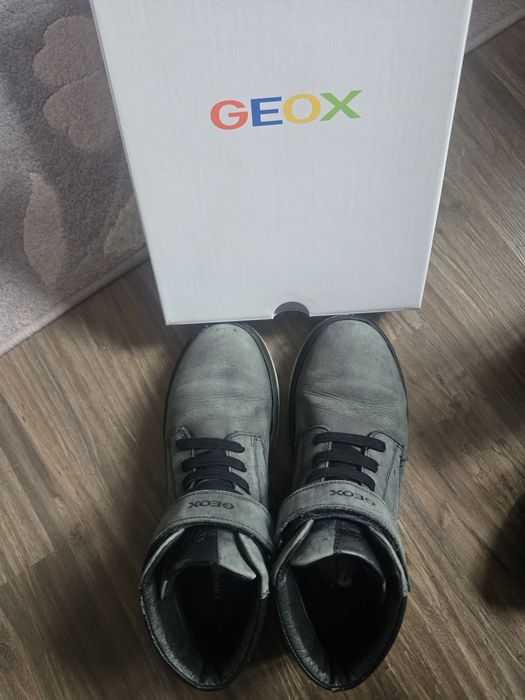 Зимни боти Geox естествена кожа 37