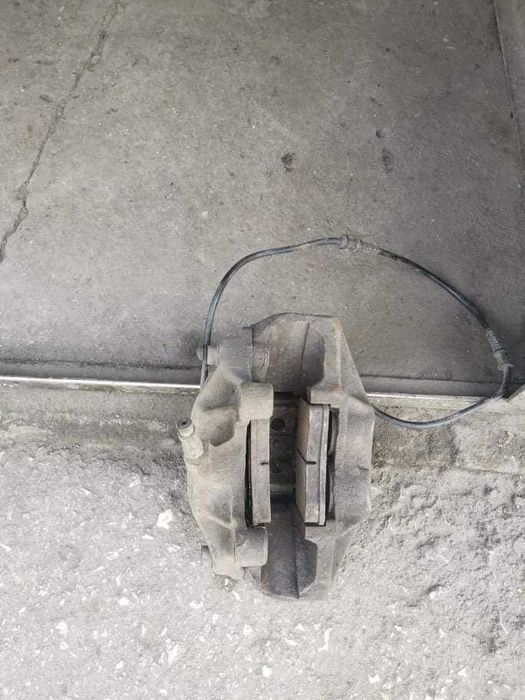 Дискове+Апарати с накладки от Е430/E420 W/T/S210 ,C36 AMG W202