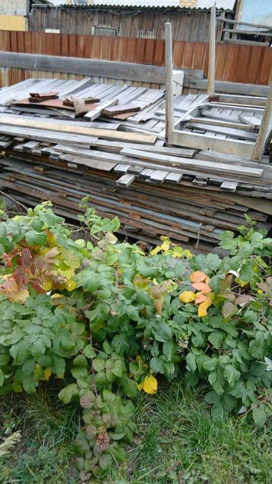 Продам  доски на дрова