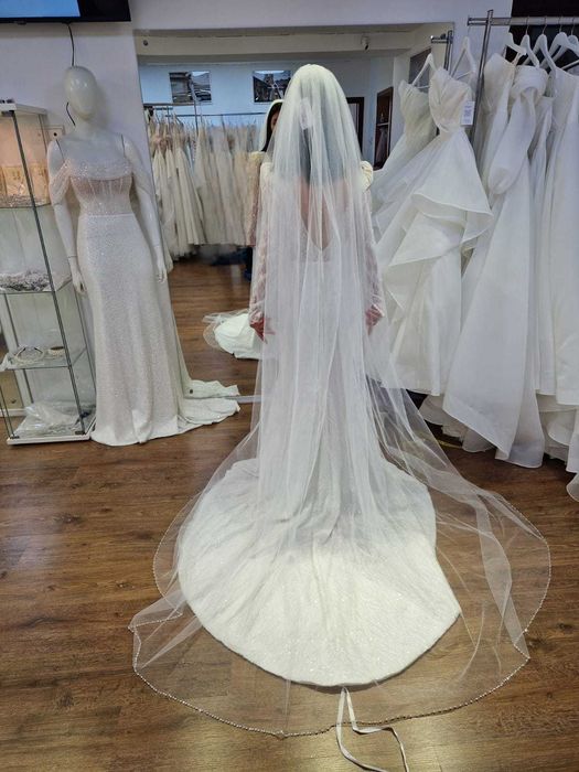 Vând rochie de mireasă