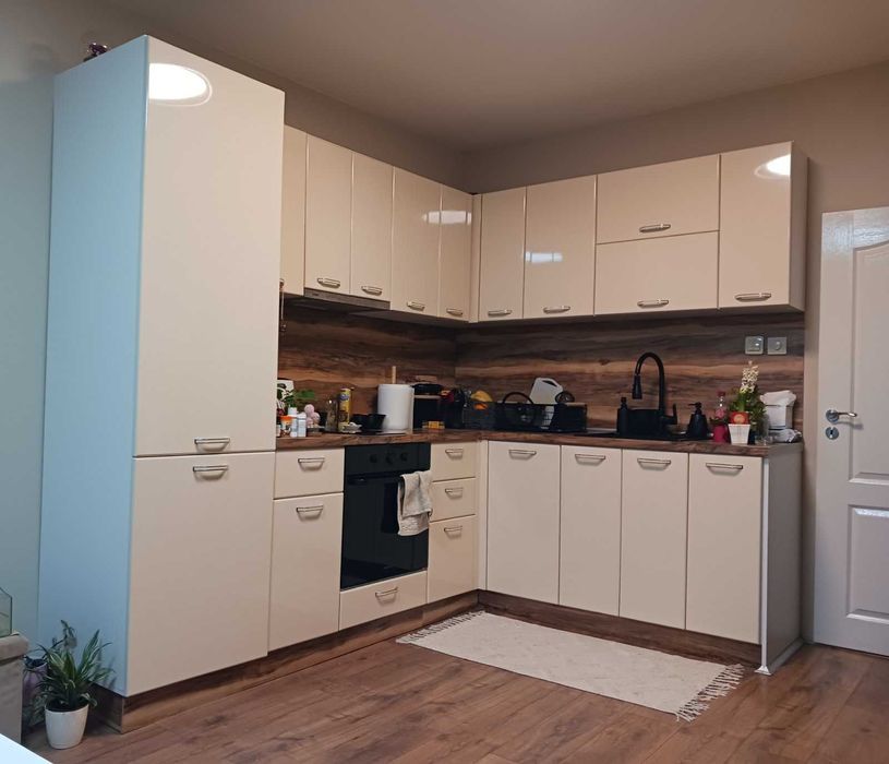 Двустаен апартамент в Люлин 5