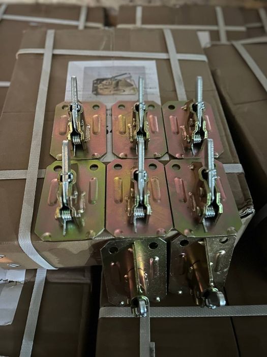 Зажим для аполубка.