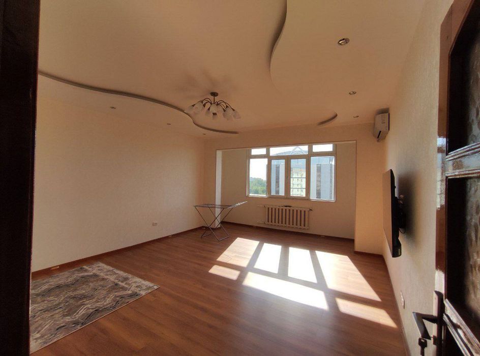 Срочно продойотсия квартера шайхонтохур район лабзак