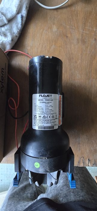 Vand pompa  de  apa  pentru Rulota 12v